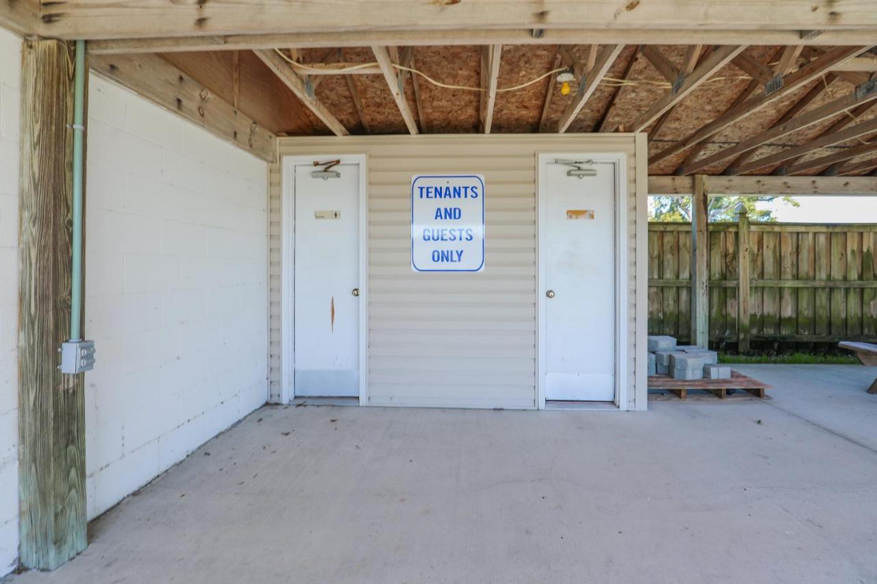 Model Home Near Camp Lejeune With Water View Sneads Ferry Eksteriør billede