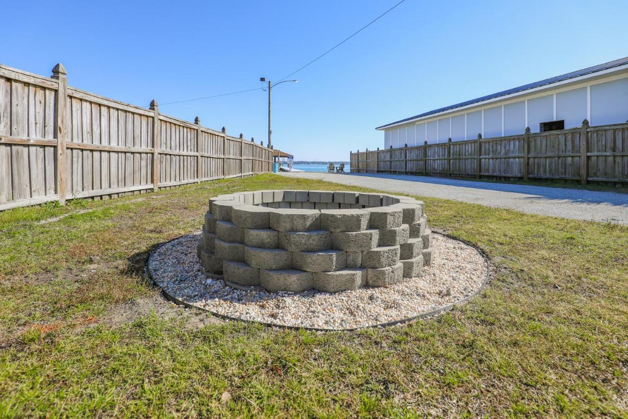 Model Home Near Camp Lejeune With Water View Sneads Ferry Eksteriør billede